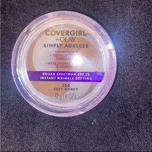 COVERGIRL+Olay simply ageless foundation